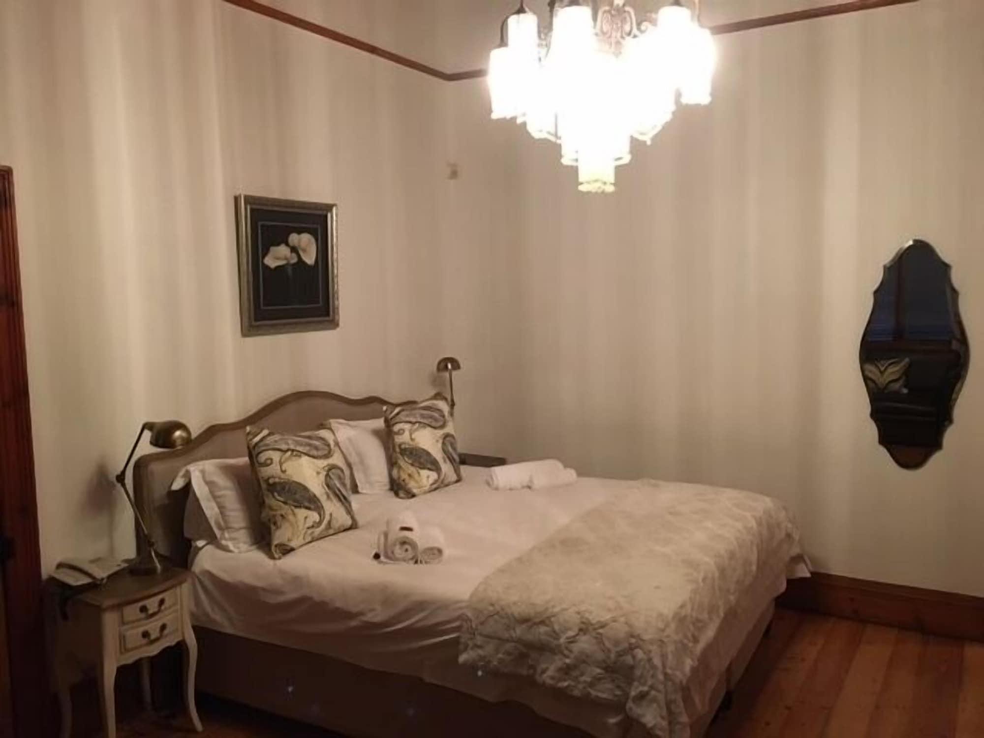 Roosenwijn Guesthouse Стелленбос Экстерьер фото