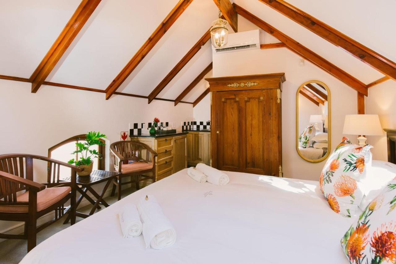 Roosenwijn Guesthouse Стелленбос Экстерьер фото