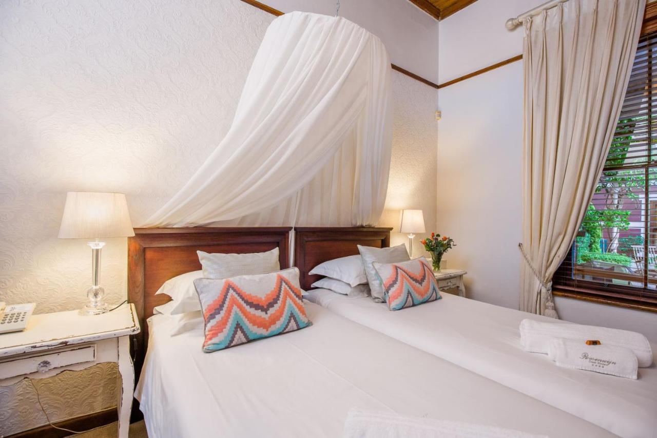 Roosenwijn Guesthouse Стелленбос Экстерьер фото
